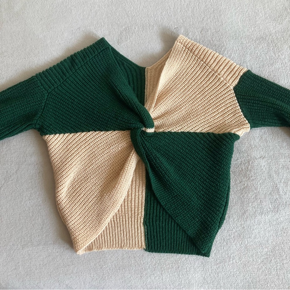 NO BOUNDARIES reversible sweater